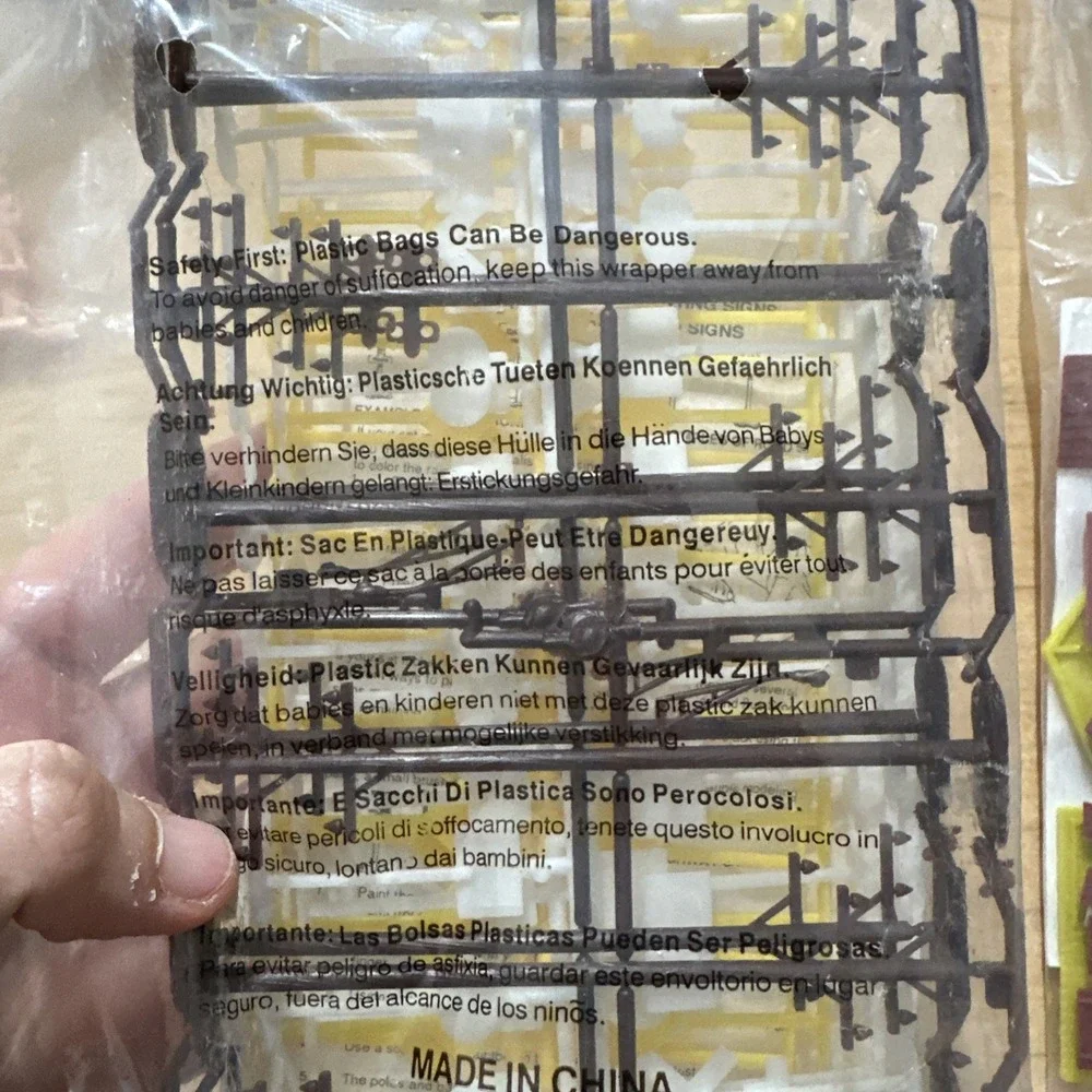 Vtg Lot Of Ho Scale Train Accessories. Crossings Trees People Power Poles